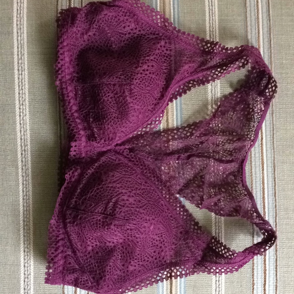 Stunning plum wireless bra. Brand new.